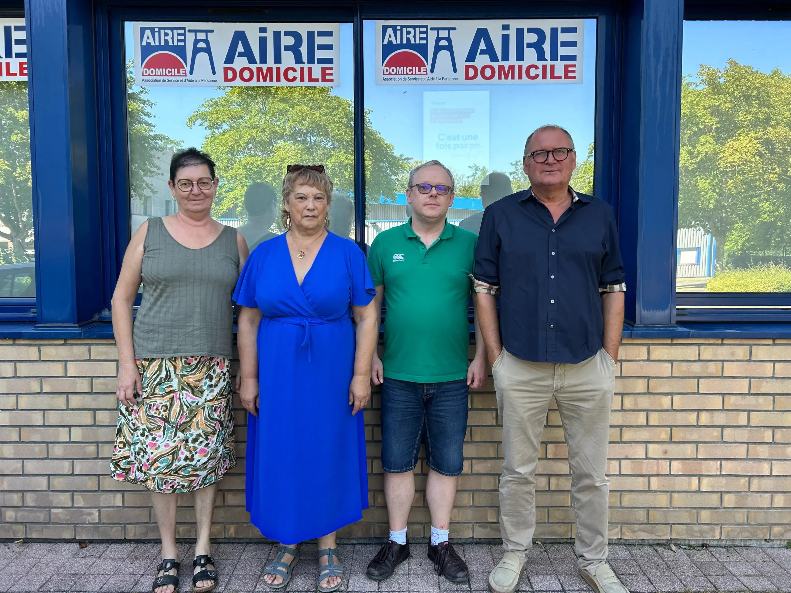 Les membres benevoles de l association AIRE DOMICILE